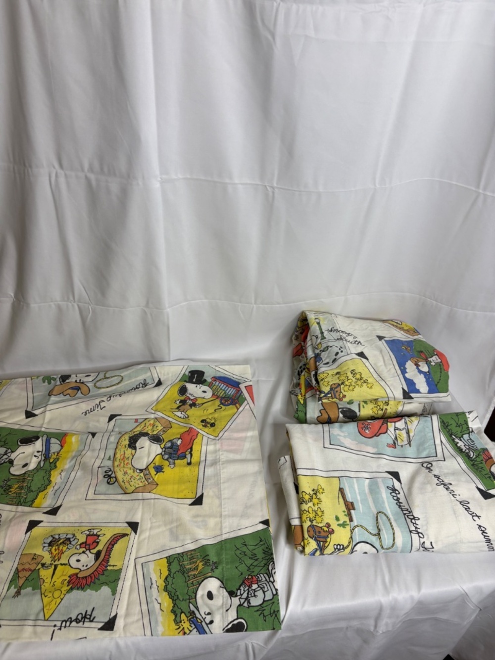 Vintage 1970s Peanuts Snoopy Traveling SnapShots Twin BedSheet Set Pillow Case